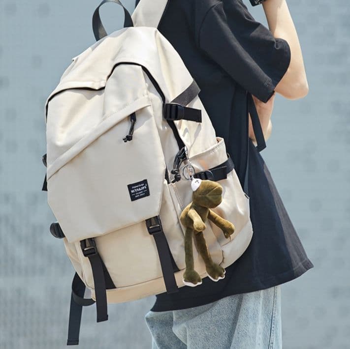 バックパック 軽減肩負担 通勤快適リュック