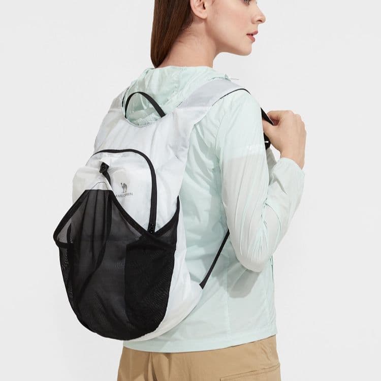 バックパック 軽量コンパクト 高機能登山バックパック