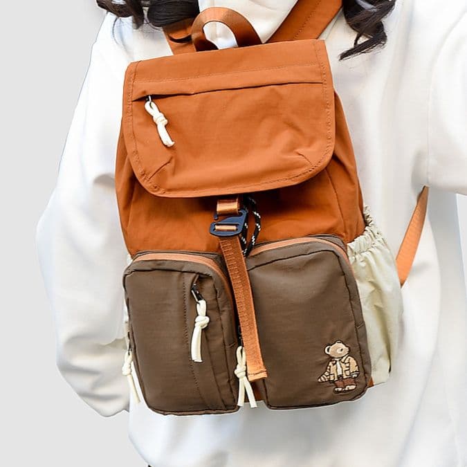 バックパック ポケット豊富な冒険リュック