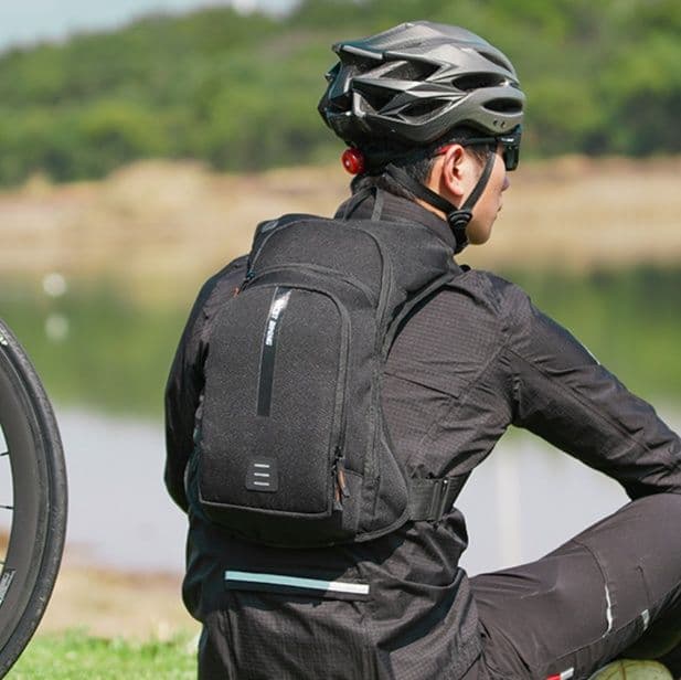 バックパック 軽量体感サイクリングリュック