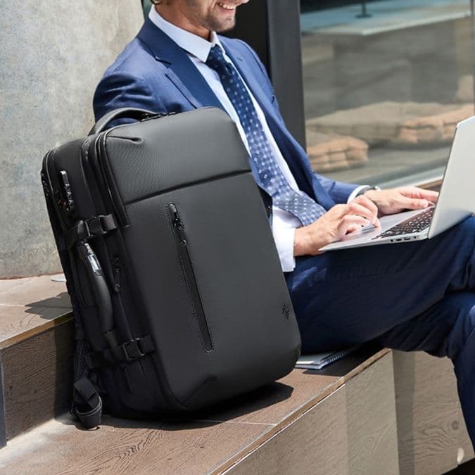 バックパック 都会の行動派ビジネスリュック