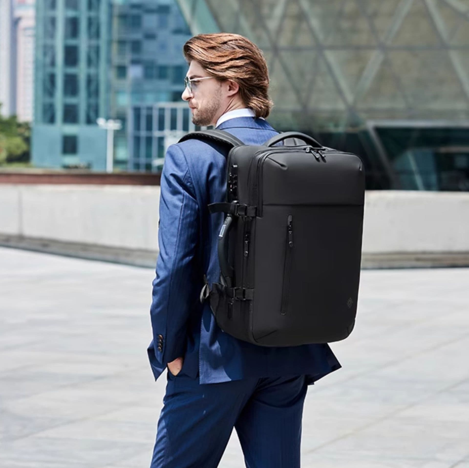 バックパック 都会の行動派ビジネスリュック