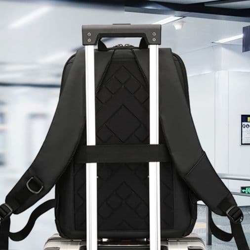 バックパック 洗練都会派スマート収納リュック