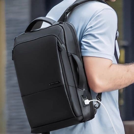 バックパック 洗練都会派ビジネスバックパック