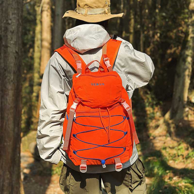 バックパック 登山 軽量アウトドアリュック