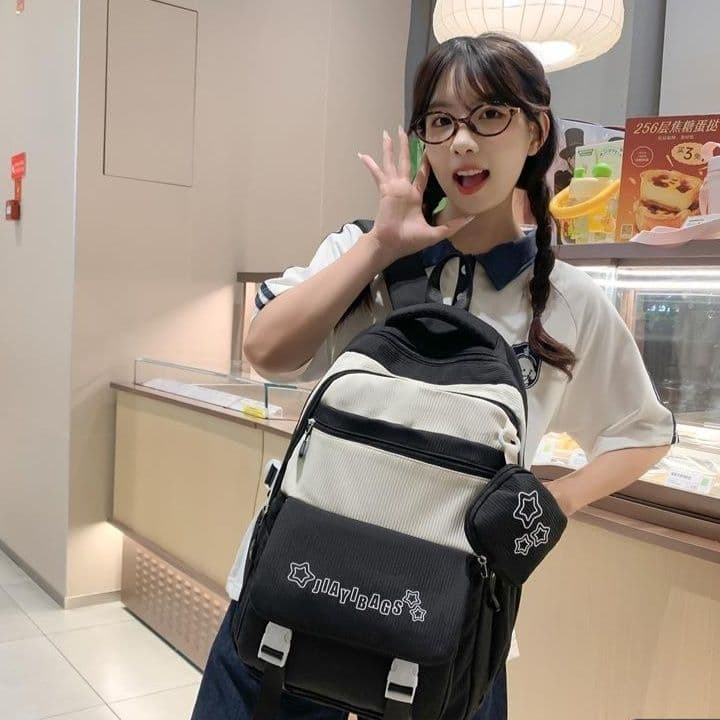バックパック 通学 キャンパスライフ 星型ワッペン リュック