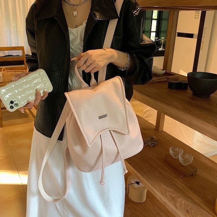 バックパック 柔らかフラップ通勤リュック