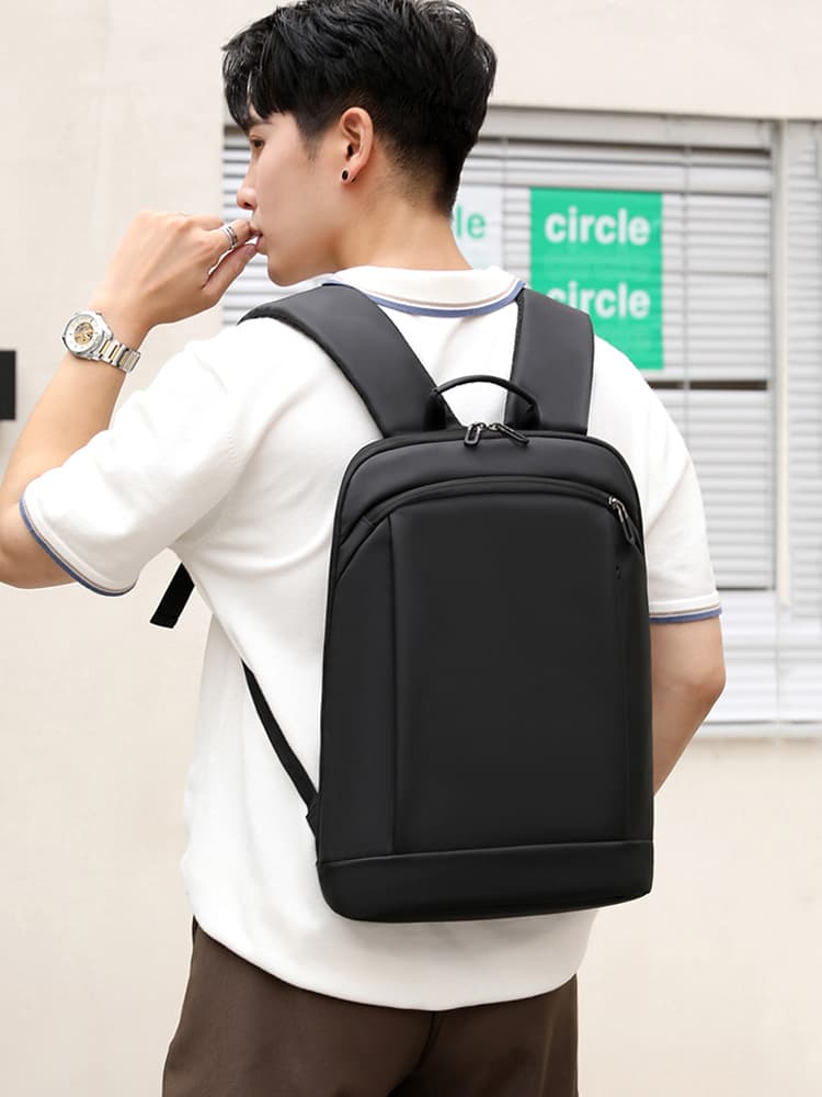 バックパック 洗練都会派スマート収納リュック