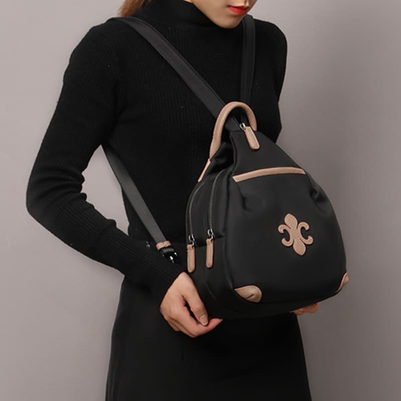 バックパック 優雅な紋章付きリュックサック