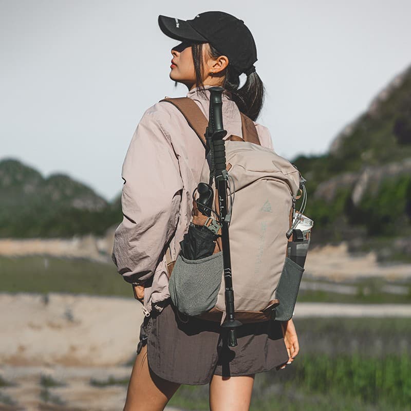 バックパック 登山 山岳軽量防水バック
