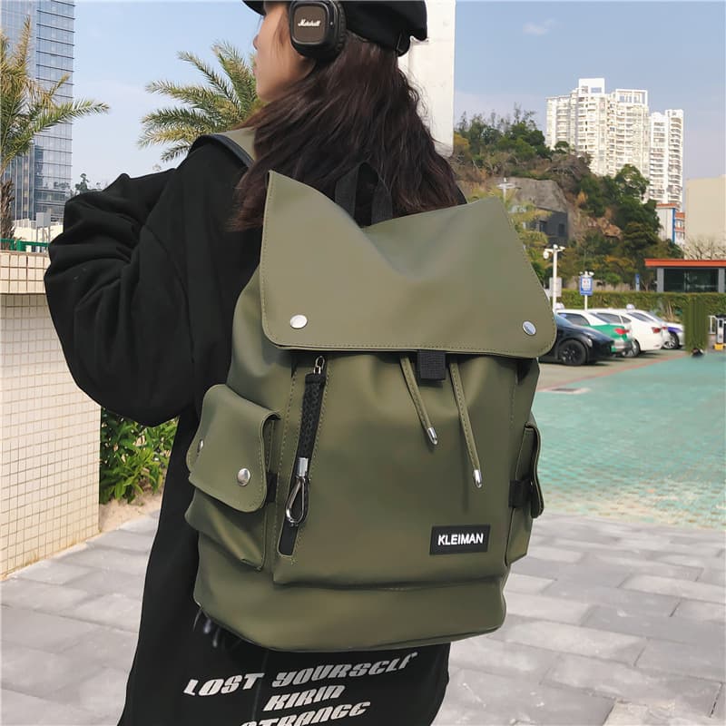 バックパック 都会派アウトドアリュック