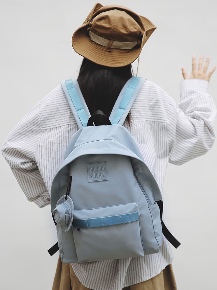 バックパック 冒険家の相棒 旅のともしび