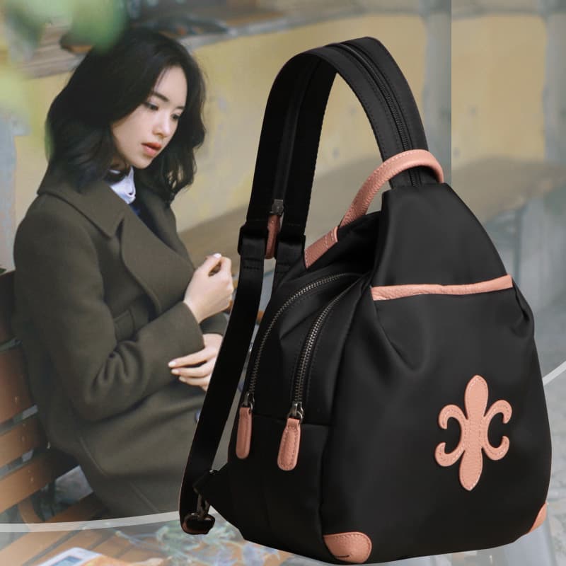 バックパック 優雅な紋章付きリュックサック