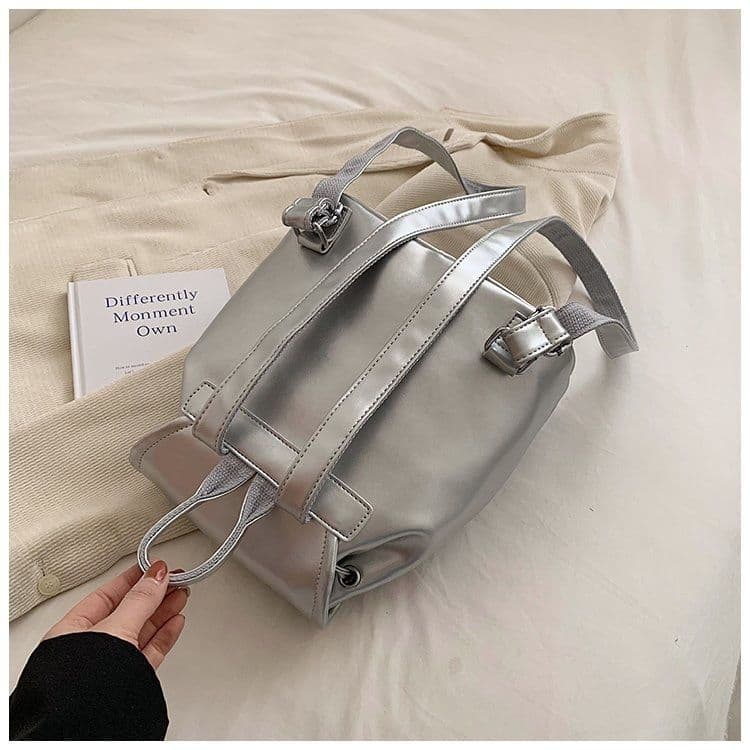 バックパック 柔らかフラップ通勤リュック