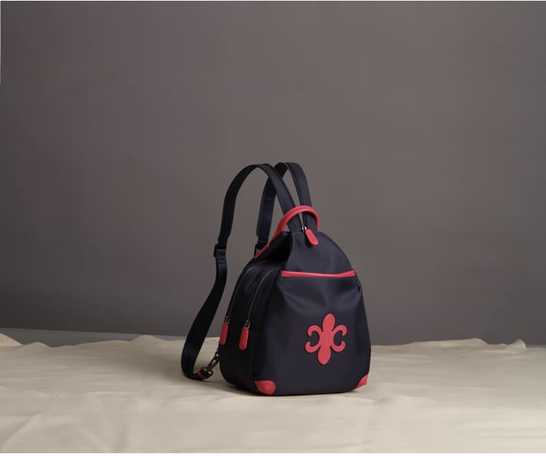 バックパック 優雅な紋章付きリュックサック