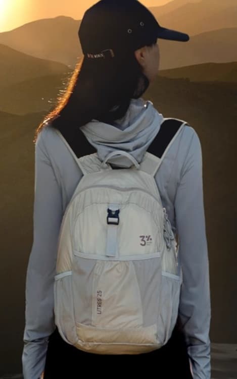 バックパック 登山 軽量ハイキングバック
