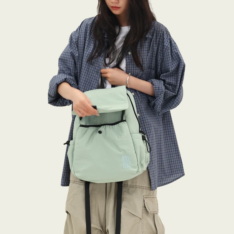 バックパック 通学 シンプル布製フラップバックパック