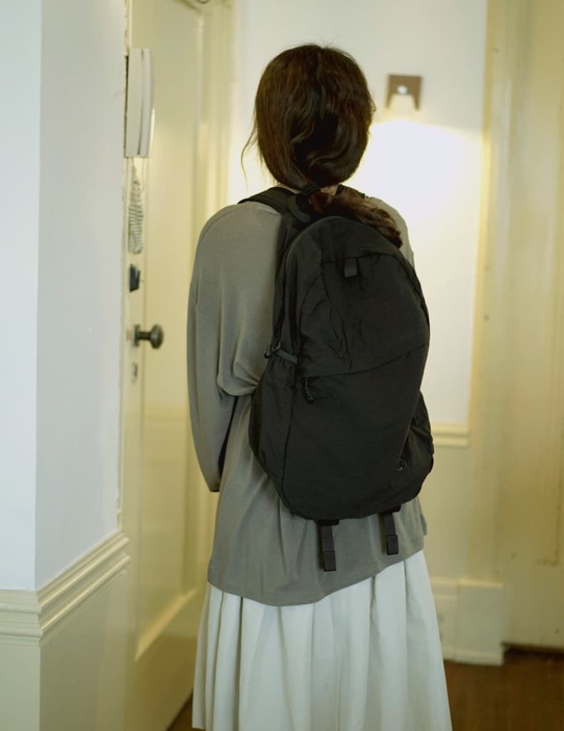 バックパック 上質シンプル 通勤リュック
